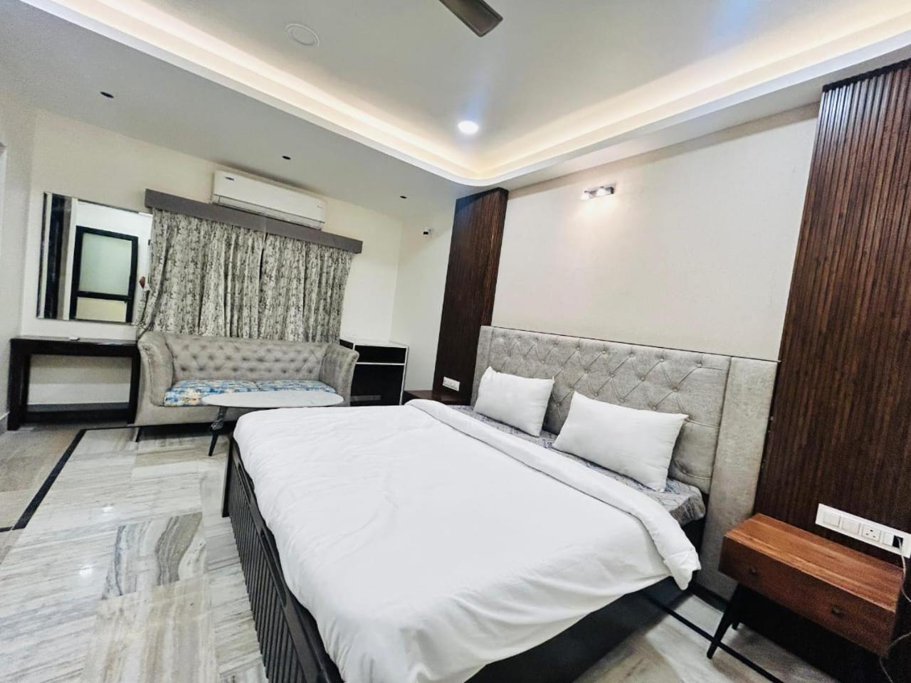 Holiday Out Hotel Джодпур Екстериор снимка