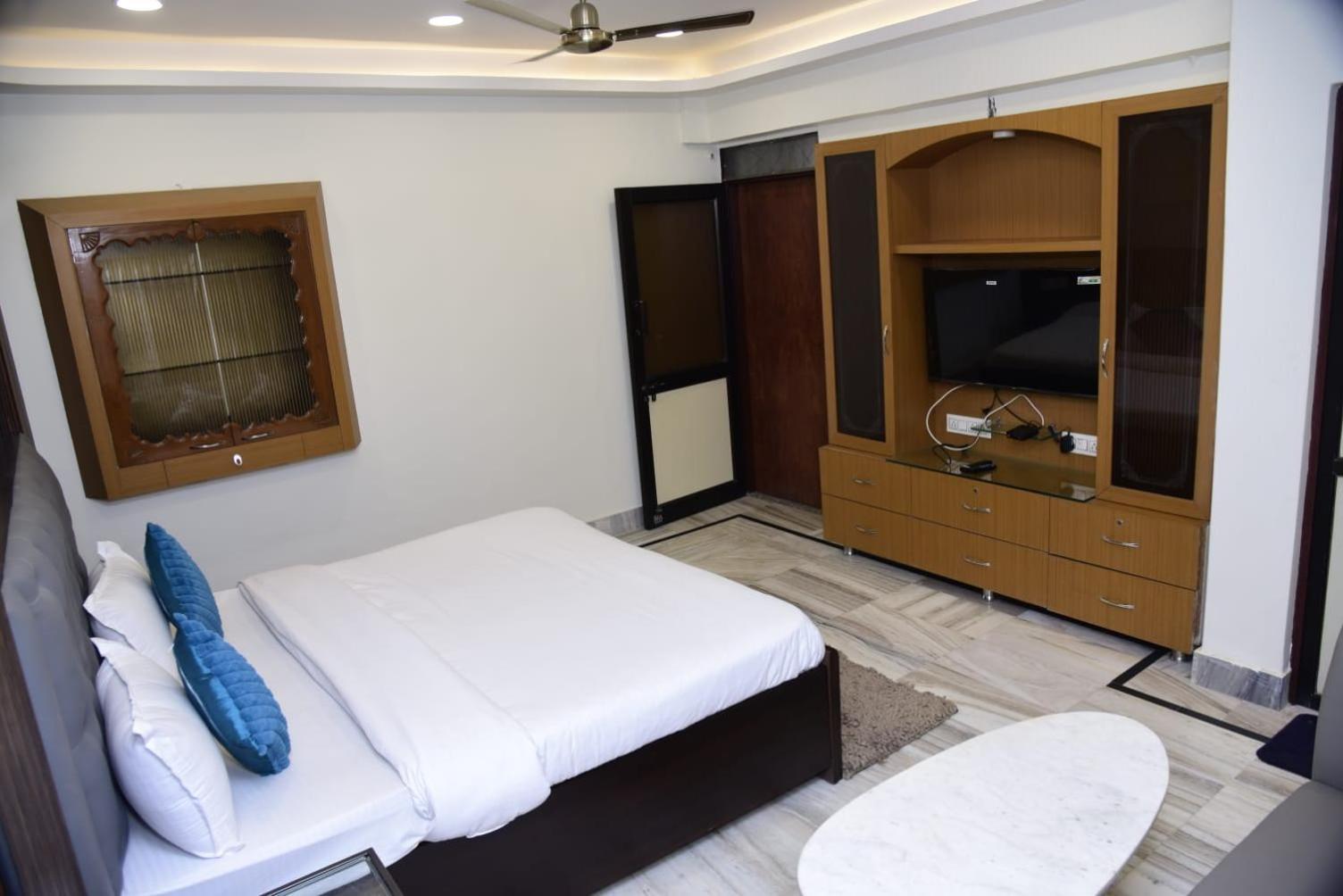 Holiday Out Hotel Джодпур Екстериор снимка